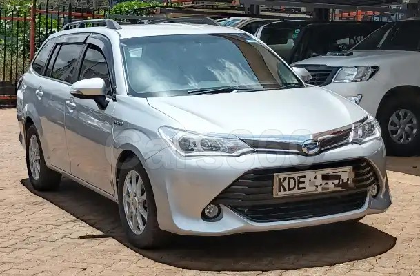 Toyota Fielder Hybrid