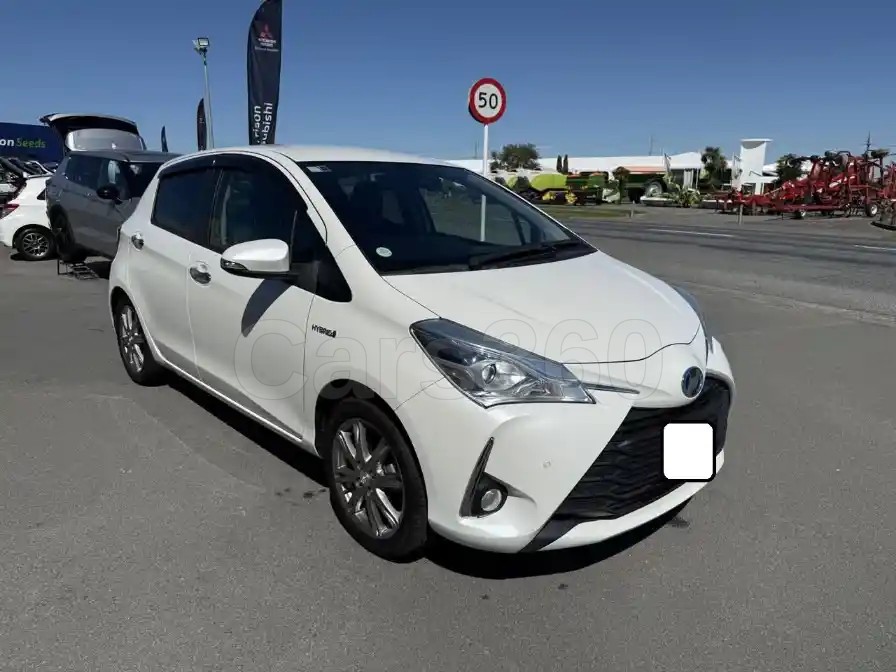 Toyota Vitz Hybrid