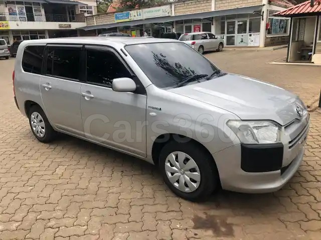 Toyota Succeed Hybrid