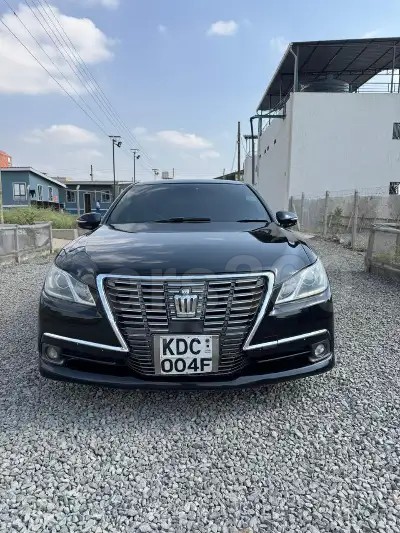 Toyota Crown Royal