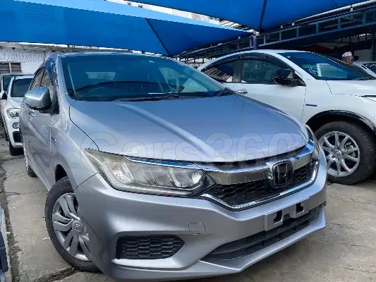 Honda Grace Hybrid