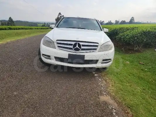 Mercedes-Benz C180