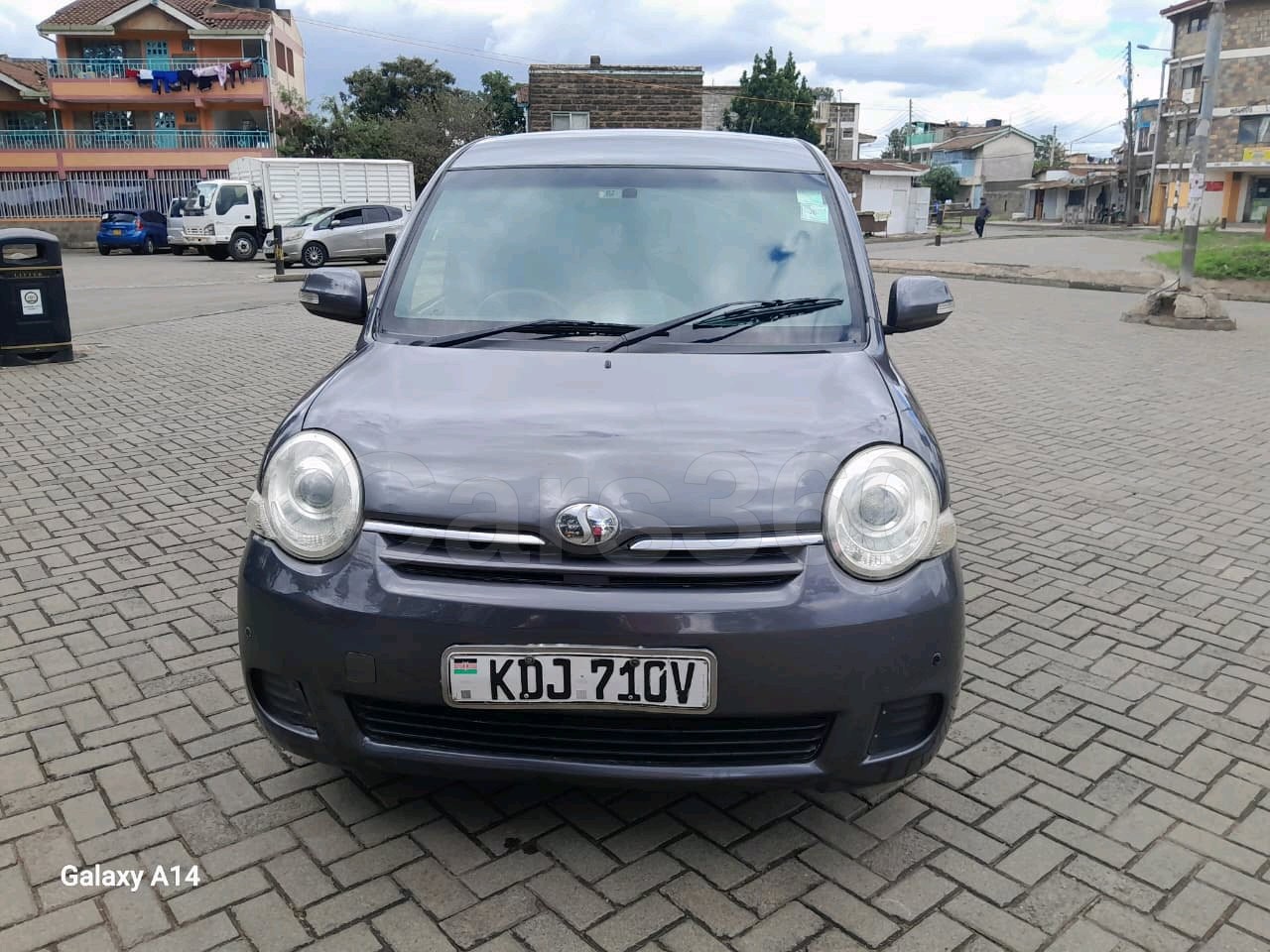 Toyota Sienta