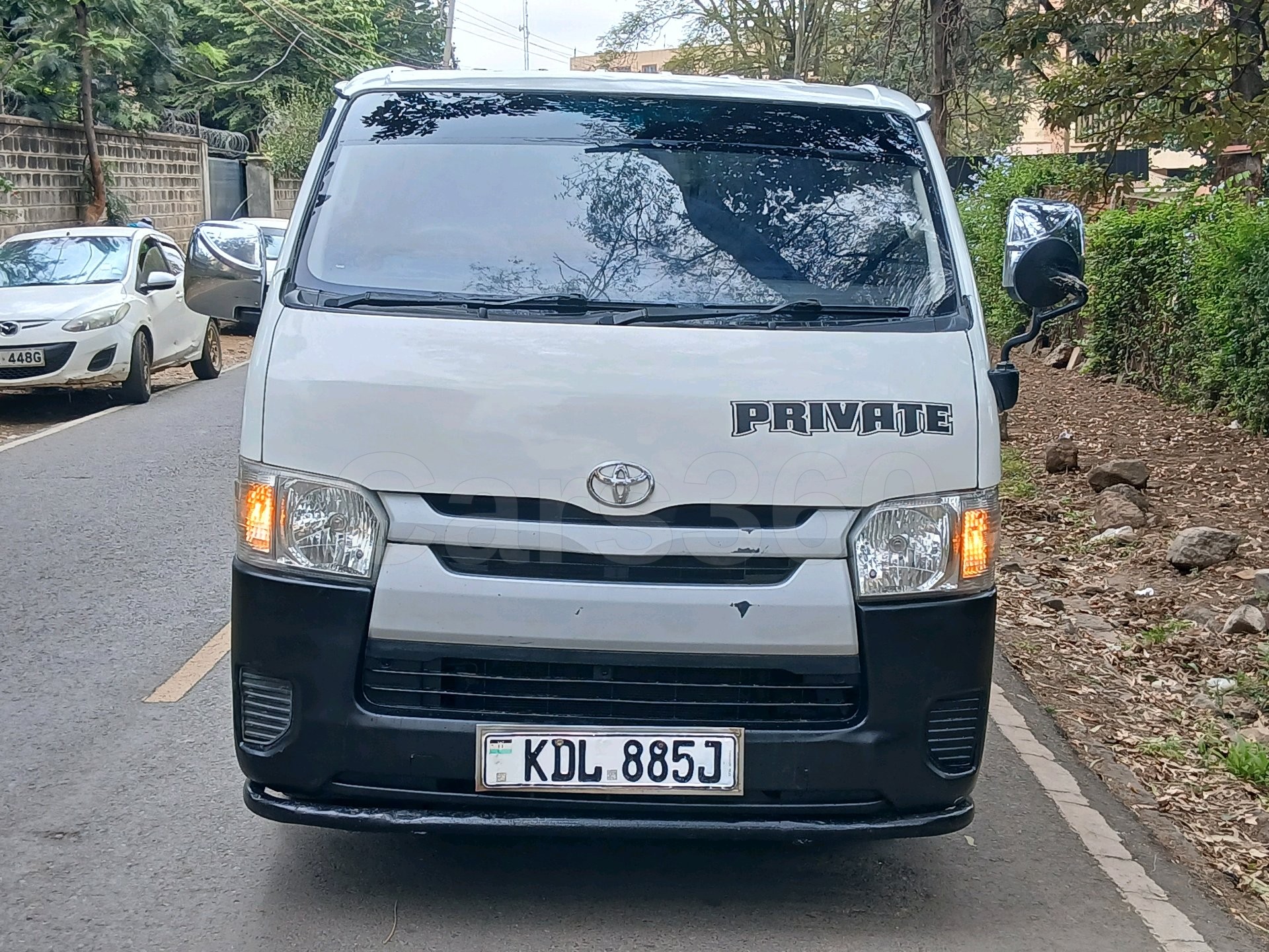 Toyota Hiace Commuter