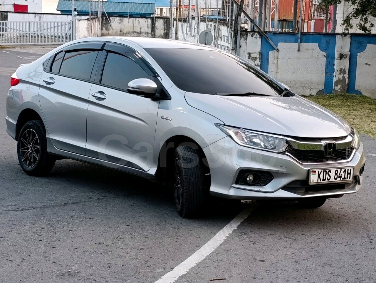 Honda Grace Hybrid