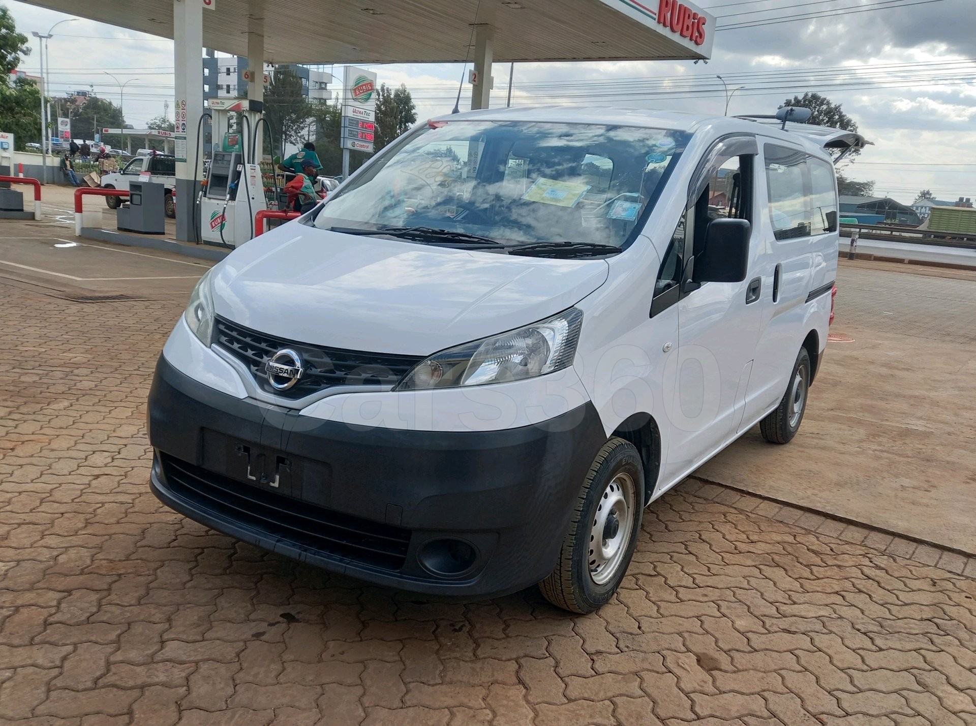 Nissan NV200